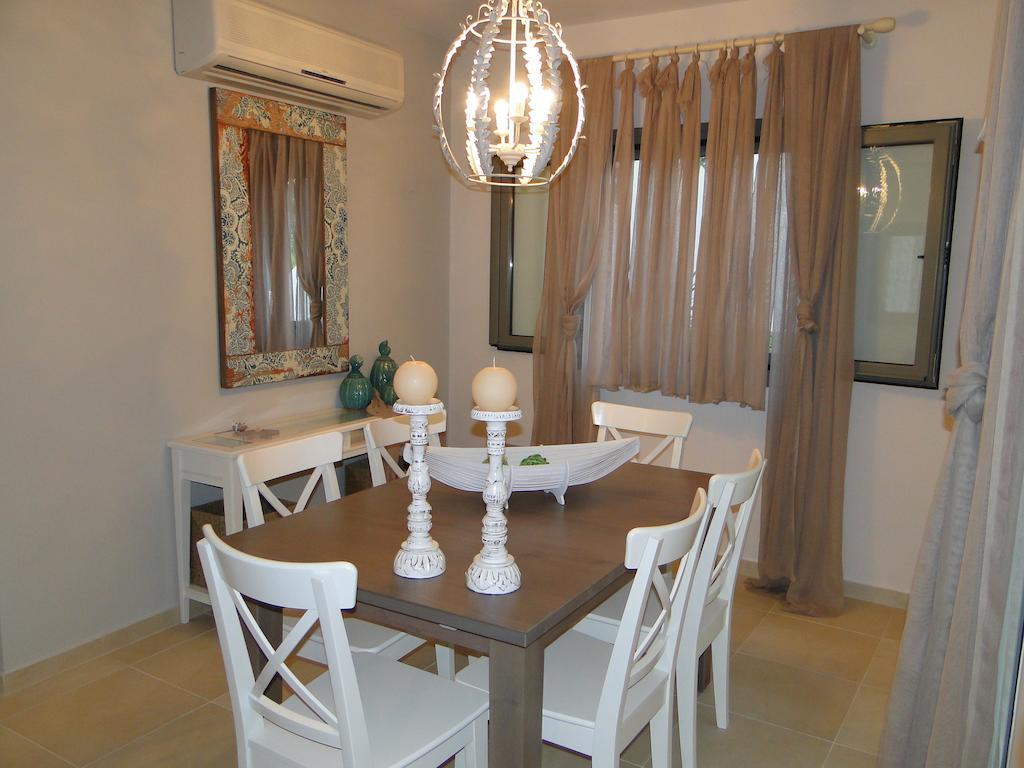 Porto Heli Villas & Studios 部屋 写真
