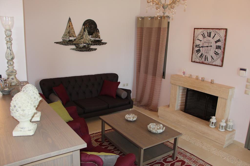 Porto Heli Villas & Studios エクステリア 写真